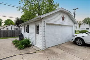 1039 E Central Ave, Miamisburg, OH 45342 - Photo 39