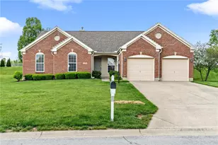 4199 Old Osprey Cir, Miamisburg, OH 45342 - Photo 1