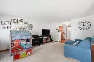 5025 Artesia Dr, Kettering, OH 45440 - Photo 9