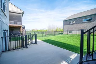 10015 Washington Gln Dr, Dayton, OH 45458 - Photo 29