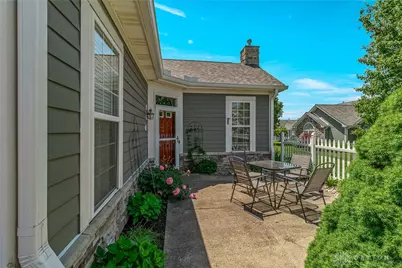 124 Abbey Drive, Springboro, OH 45066 - Photo 3