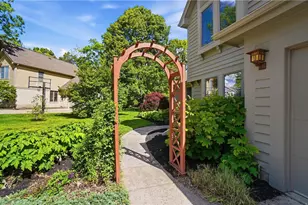 1241 Wind Field Ct, Washington Twp, OH 45458 - Photo 7