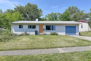 915 Carole St, Miamisburg, OH 45342 - Photo 1