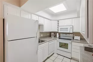 5611 E Coach Dr, Kettering, OH 45440 - Photo 7