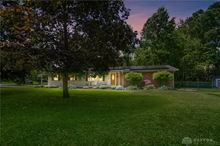 2627 Marinette Dr, Springfield, OH 45503 - Photo 1