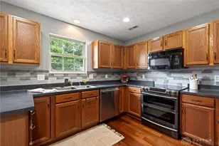 3927 Augusta Rd, Miami Township, OH 45342 - Photo 13