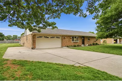 121 Chestnut Avenue, Carlisle, OH 45005 - Photo 1