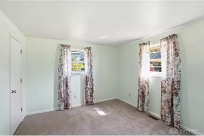 300 Capri Place, New Lebanon, OH 45345 - Photo 15