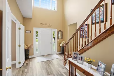 2162 Marchfield Way, Beavercreek, OH 45434 - Photo 7