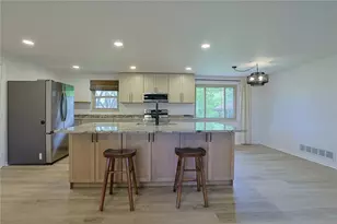3573 Kemp Rd, Beavercreek, OH 45431 - Photo 9