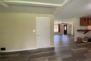5115 Crispy Dr, Centerville, OH 45440 - Photo 9
