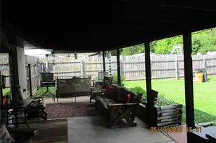 810 Bayberry Dr, New Carlisle, OH 45344 - Photo 25