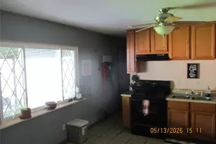 810 Bayberry Dr, New Carlisle, OH 45344 - Photo 5