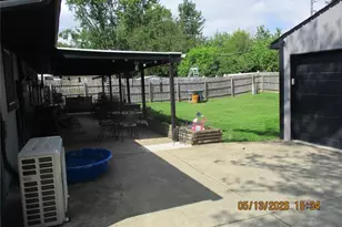 810 Bayberry Dr, New Carlisle, OH 45344 - Photo 37