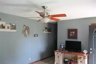 810 Bayberry Dr, New Carlisle, OH 45344 - Photo 3