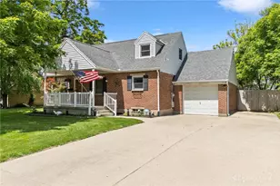 717 Talbott Dr, Dayton, OH 45429 - Photo 3