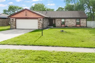 7065 Woodcroft Dr, Englewood, OH 45322 - Photo 3