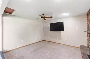 3071 Axe Dr, Bath Twp, OH 45324 - Photo 9