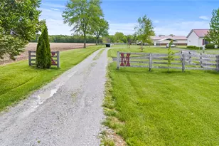 4222 Ramsey Ln, German Twp, OH 45502 - Photo 9