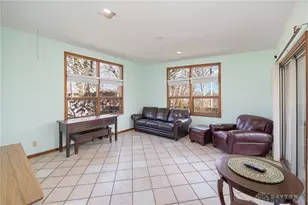 519 Valewood Ln, Dayton, OH 45405 - Photo 7