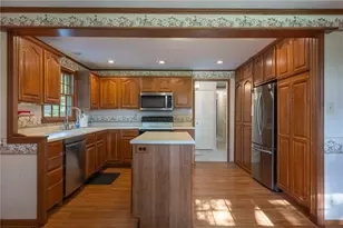289 Monarch Rd, Washington Twp, OH 45458 - Photo 9