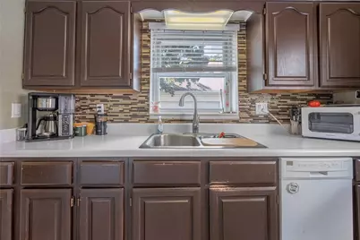 919 Hampshire Road, Dayton, OH 45419 - Photo 9