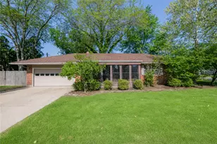 668 W Trade Square, Troy, OH 45373 - Photo 1
