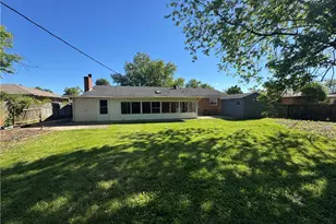 6125 Rosecrest Dr, Butler Twp, OH 45414 - Photo 23