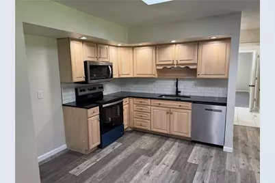 6125 Rosecrest Drive, Butler Twp, OH 45414 - Photo 7