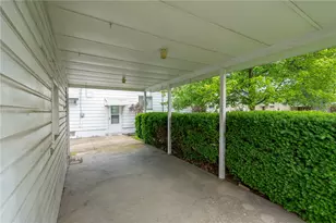 582 Travis Dr, Dayton, OH 45431 - Photo 9