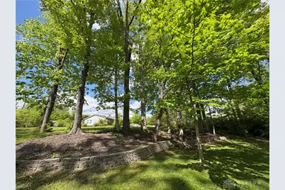 527 Lakengren Drive, Eaton, OH 45320 - Photo 39