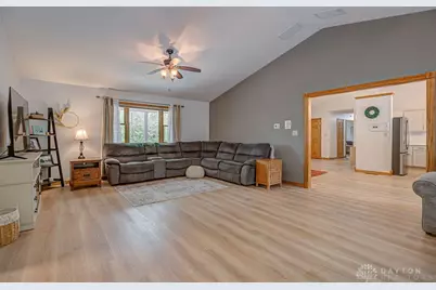 527 Lakengren Drive, Eaton, OH 45320 - Photo 11