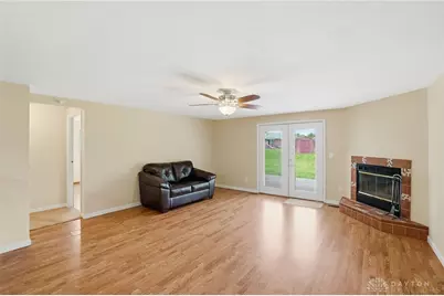 6824 Laurelview Drive, Huber Heights, OH 45424 - Photo 15