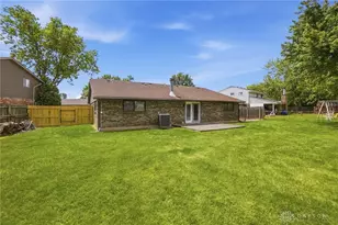 6824 Laurelview Dr, Huber Heights, OH 45424 - Photo 25