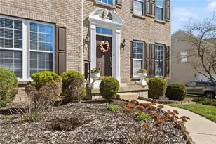 2432 Forest Oaks Dr, Beavercreek, OH 45431 - Photo 3