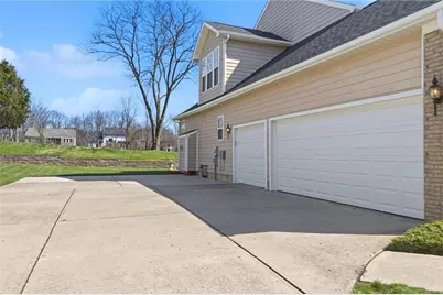 2432 Forest Oaks Drive, Beavercreek, OH 45431 - Photo 3