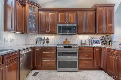 9542 Paragon Mills Lane, Washington Twp, OH 45458 - Photo 13