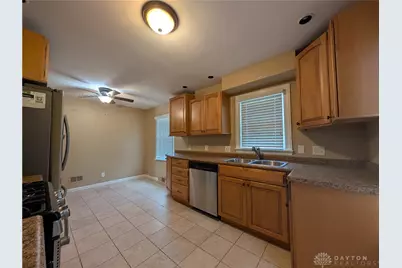445 Peach Orchard Avenue, Dayton, OH 45419 - Photo 11