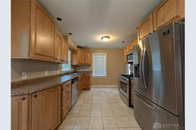 445 Peach Orchard Avenue, Dayton, OH 45419 - Photo 9