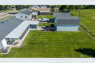 7008 Bobolink Place, Harrison Twp, OH 45414 - Photo 27