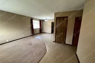 8774 Shadycreek Dr, Centerville, OH 45458 - Photo 3