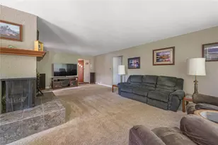 6459 Sweet Briar Ln, Washington Twp, OH 45459 - Photo 7