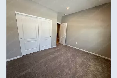 141 Kenneth Hamilton, Yellow Springs Vlg, OH 45387 - Photo 7