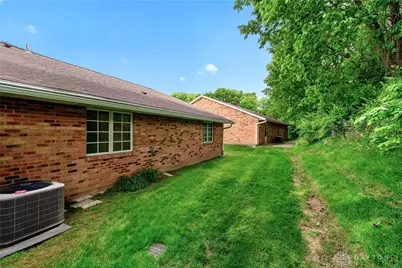 6668 Oakwood Lane, Huber Heights, OH 45424 - Photo 45