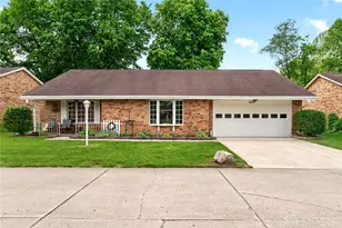 6668 Oakwood Ln, Huber Heights, OH 45424 - Photo 1