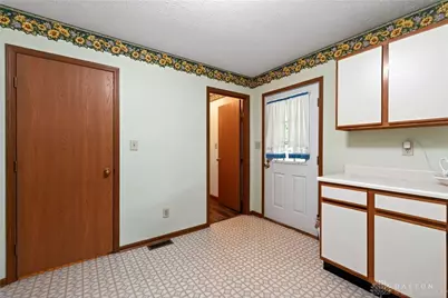 6668 Oakwood Lane, Huber Heights, OH 45424 - Photo 37