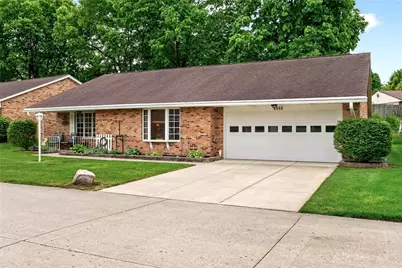 6668 Oakwood Lane, Huber Heights, OH 45424 - Photo 3