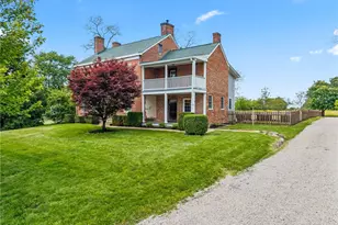 1570 Hilt Rd, Miami Twp, OH 45387 - Photo 3