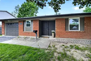 5237 Beechview Dr, Huber Heights, OH 45424 - Photo 5