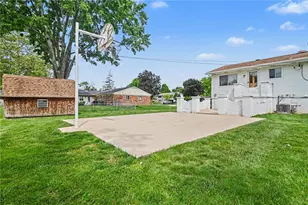 2040 Penbrooke Trail, Miamisburg, OH 45459 - Photo 25